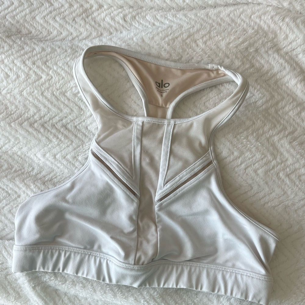 Alo yoga sports bra